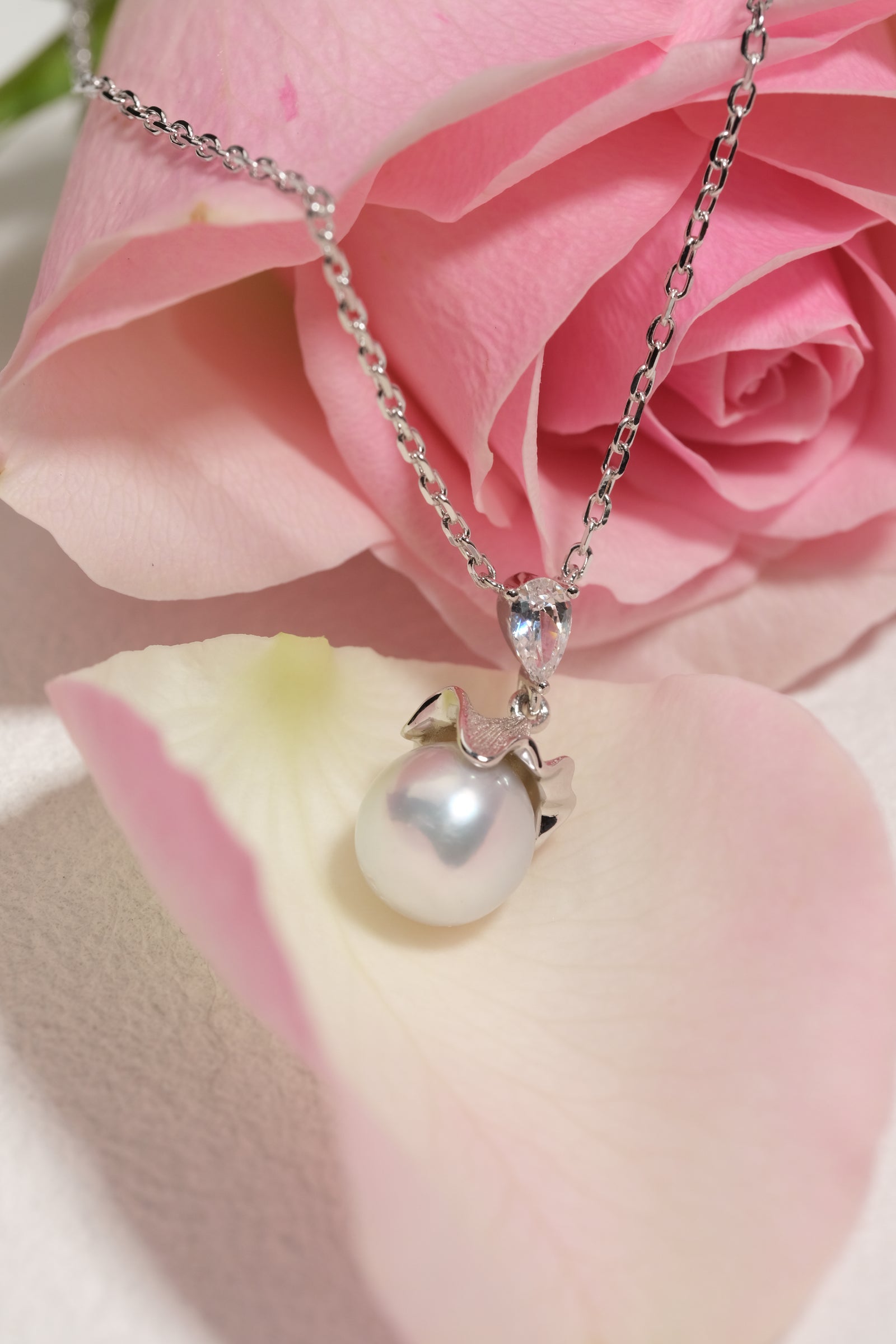 Silken Reverie Australian South Sea Pearl Pendant SPS122
