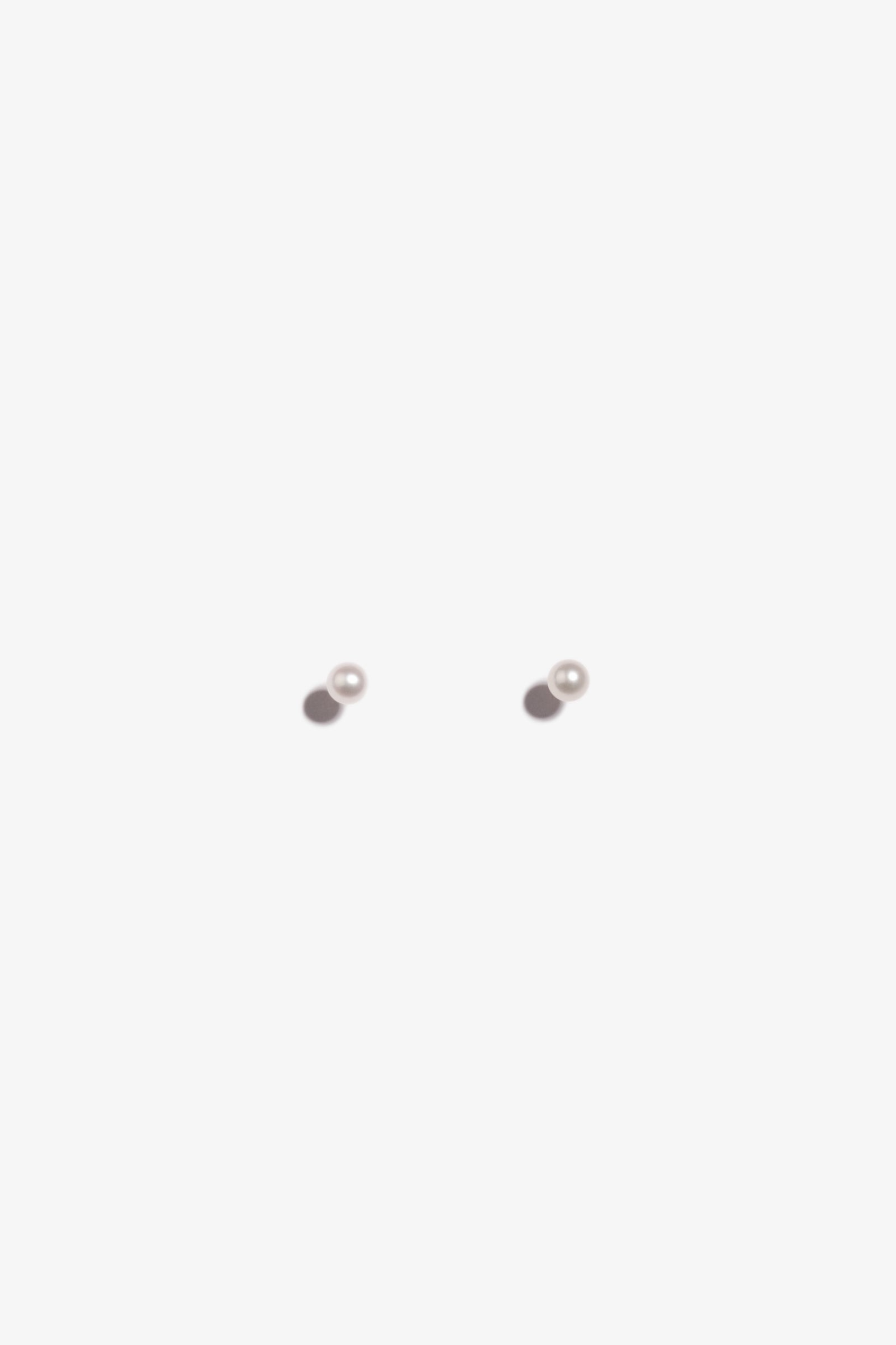4mm-9mm Round Freshwater Pearl Earring FE18K7