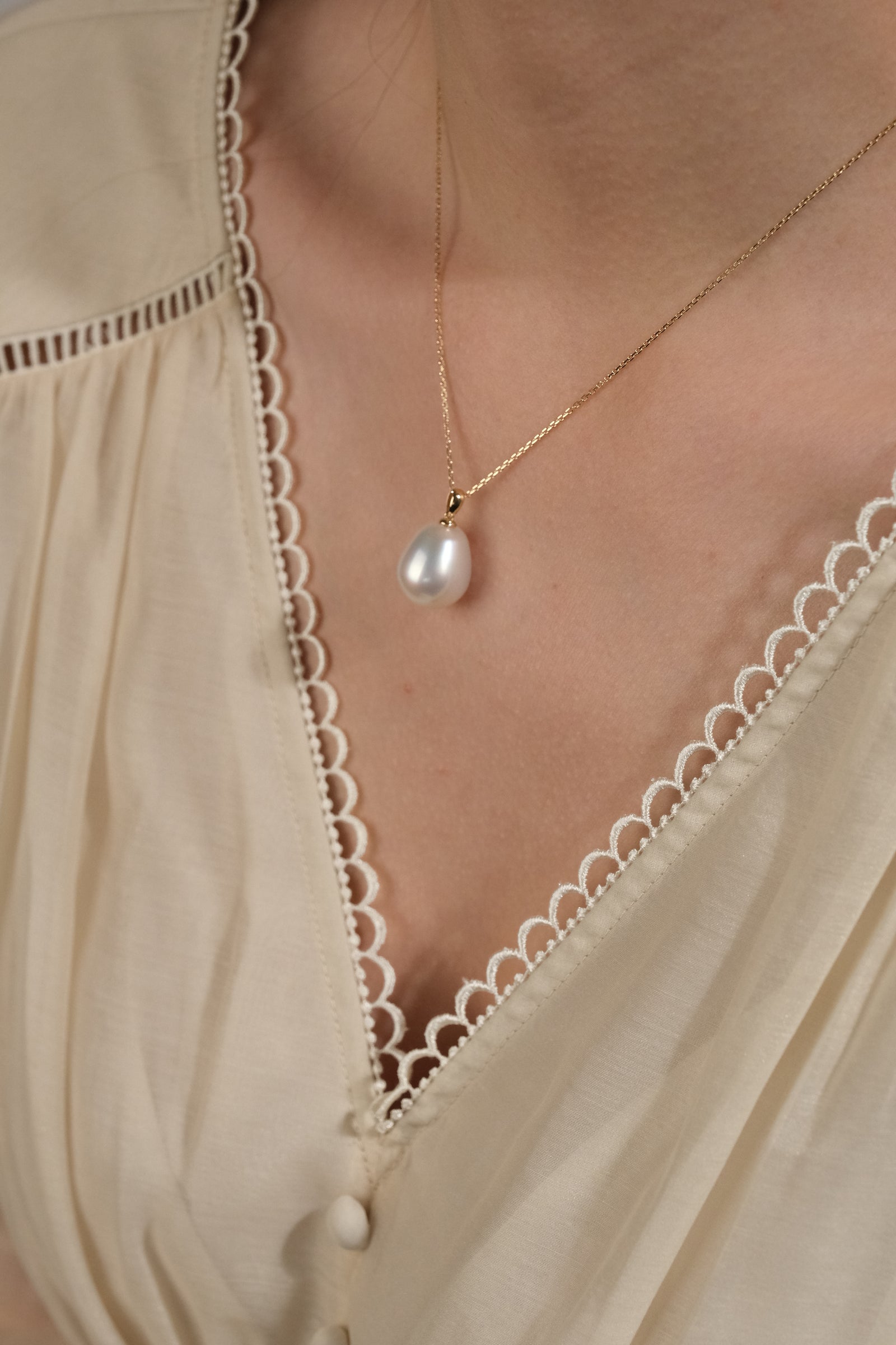 Australian South Sea Pearl Pendant SP18K171