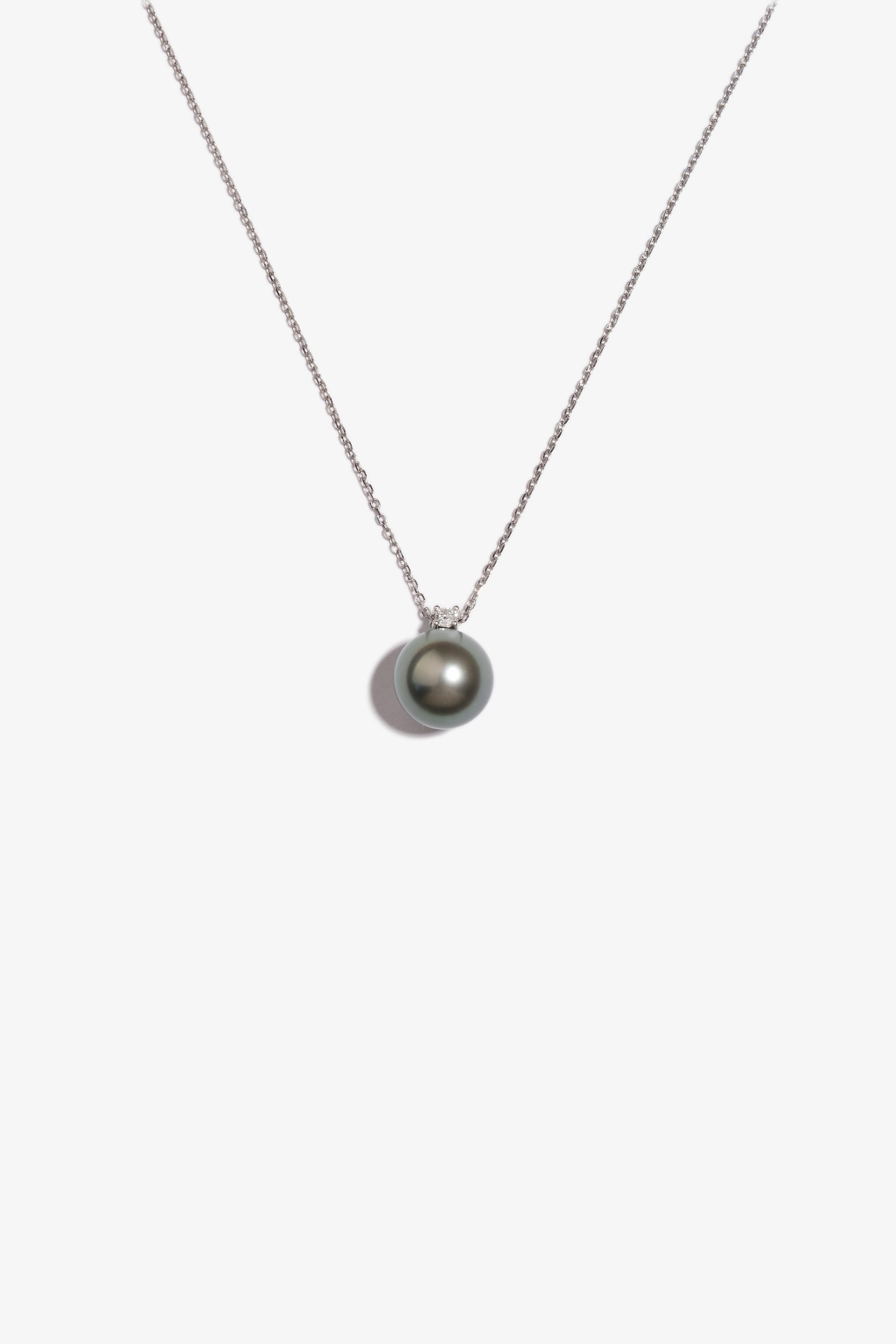 Tahitian Pearl Pendant TP18KD5