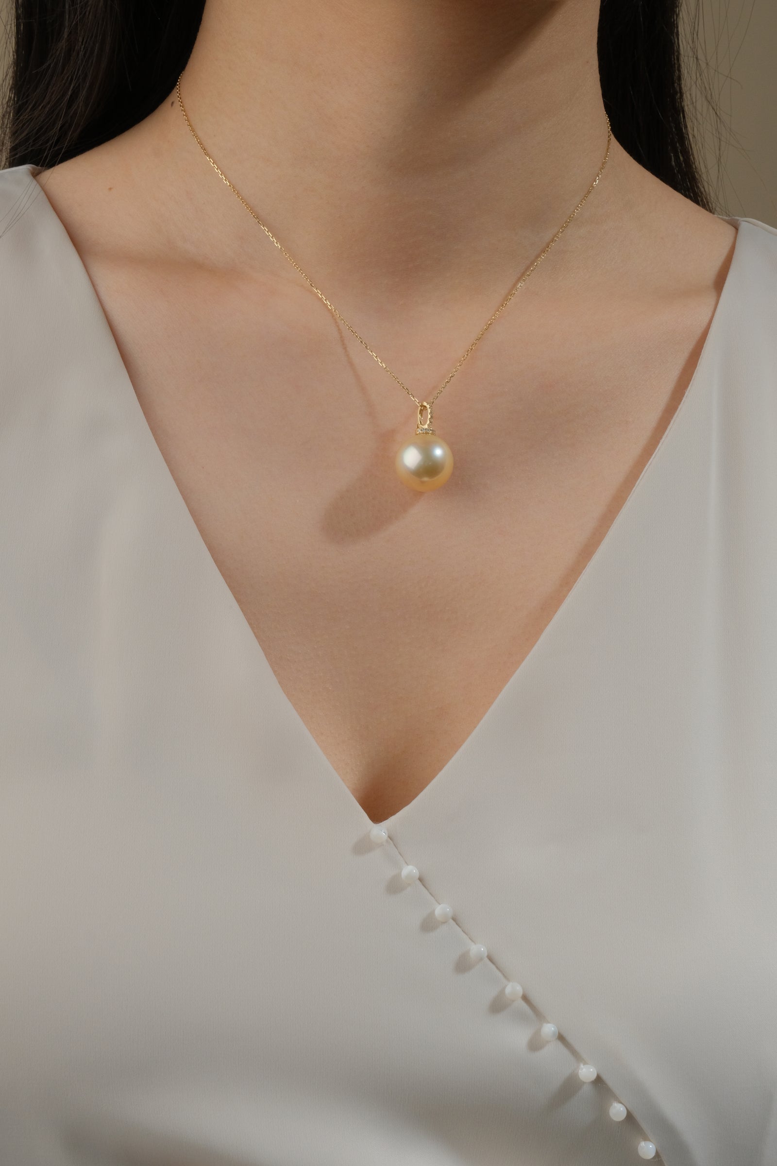 Gold South Sea Pearl Pendant GSP18KD10