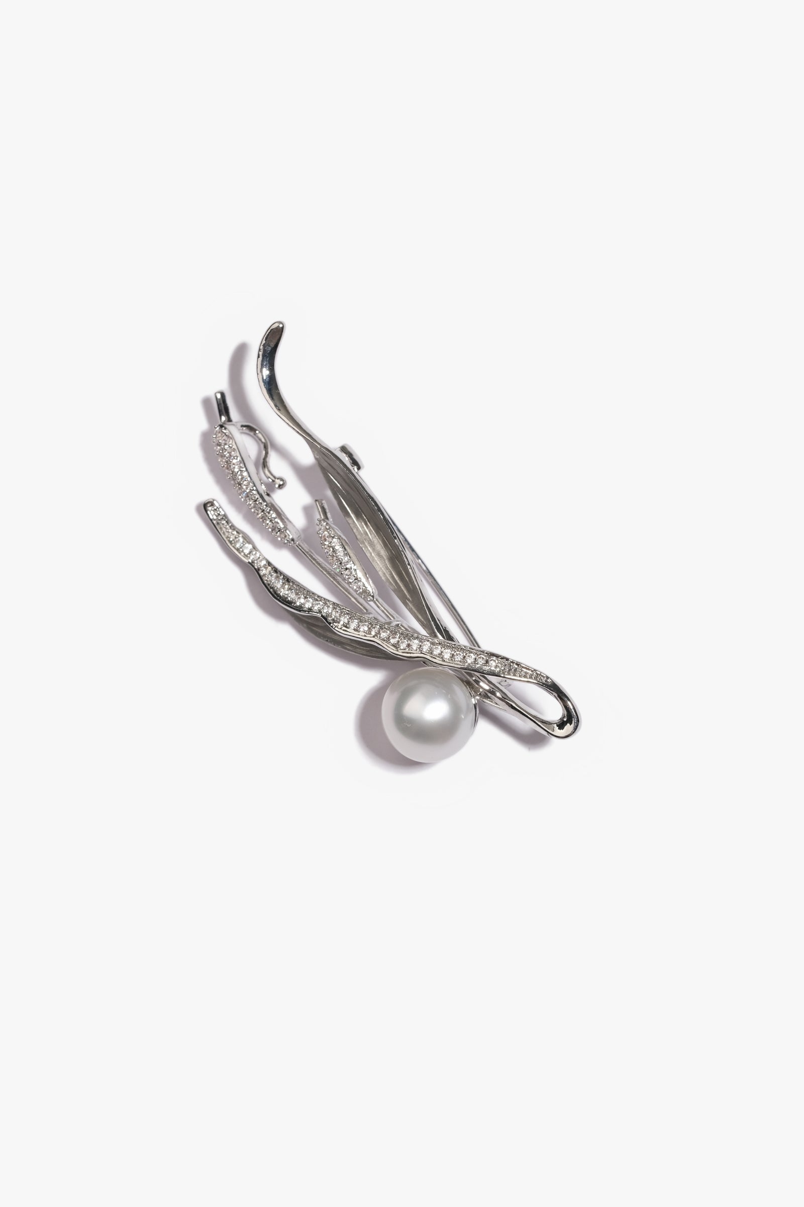 Australian South Sea Pearl Brooch SH18KGP31