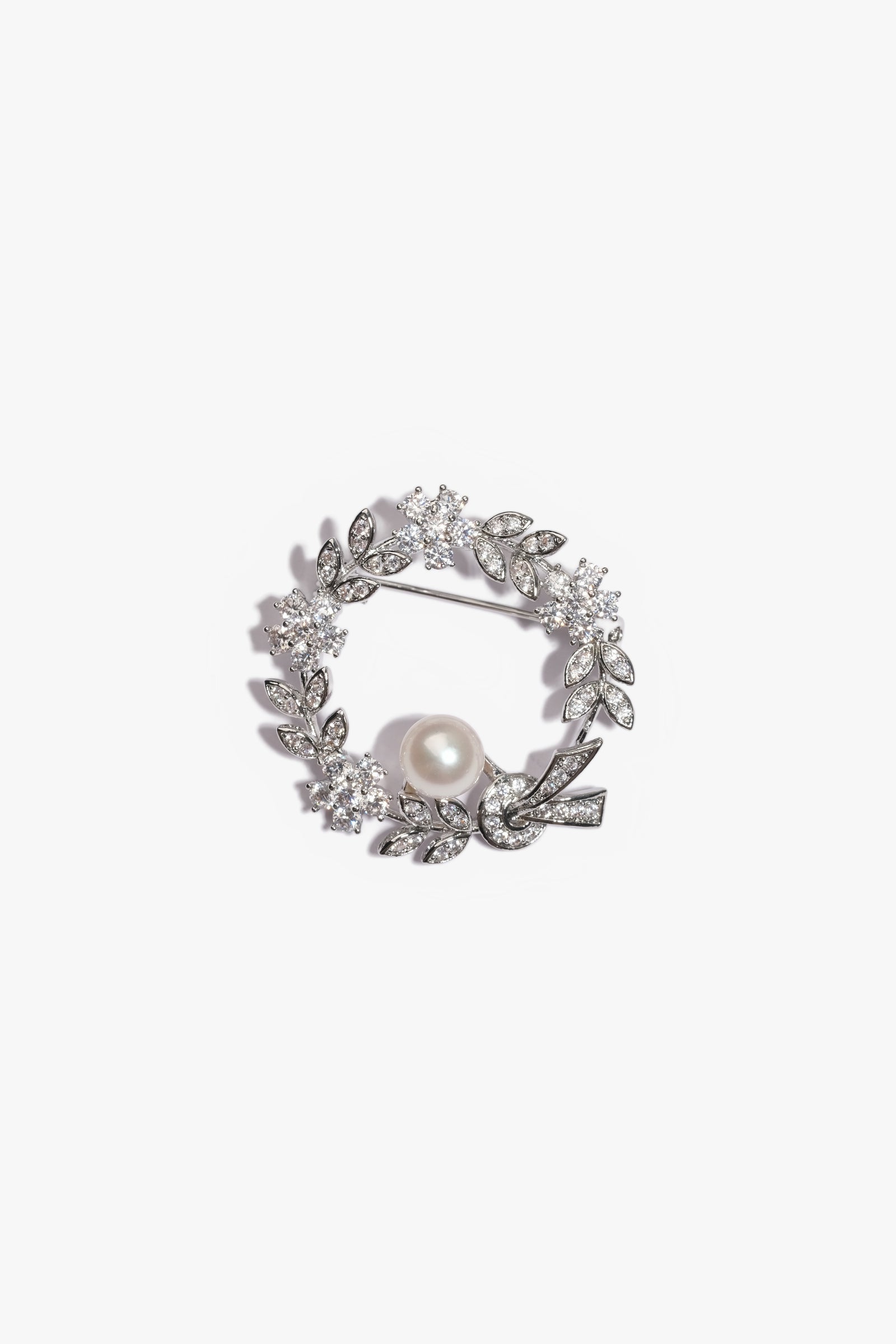 Akoya Pearl Brooch AH18KGP2