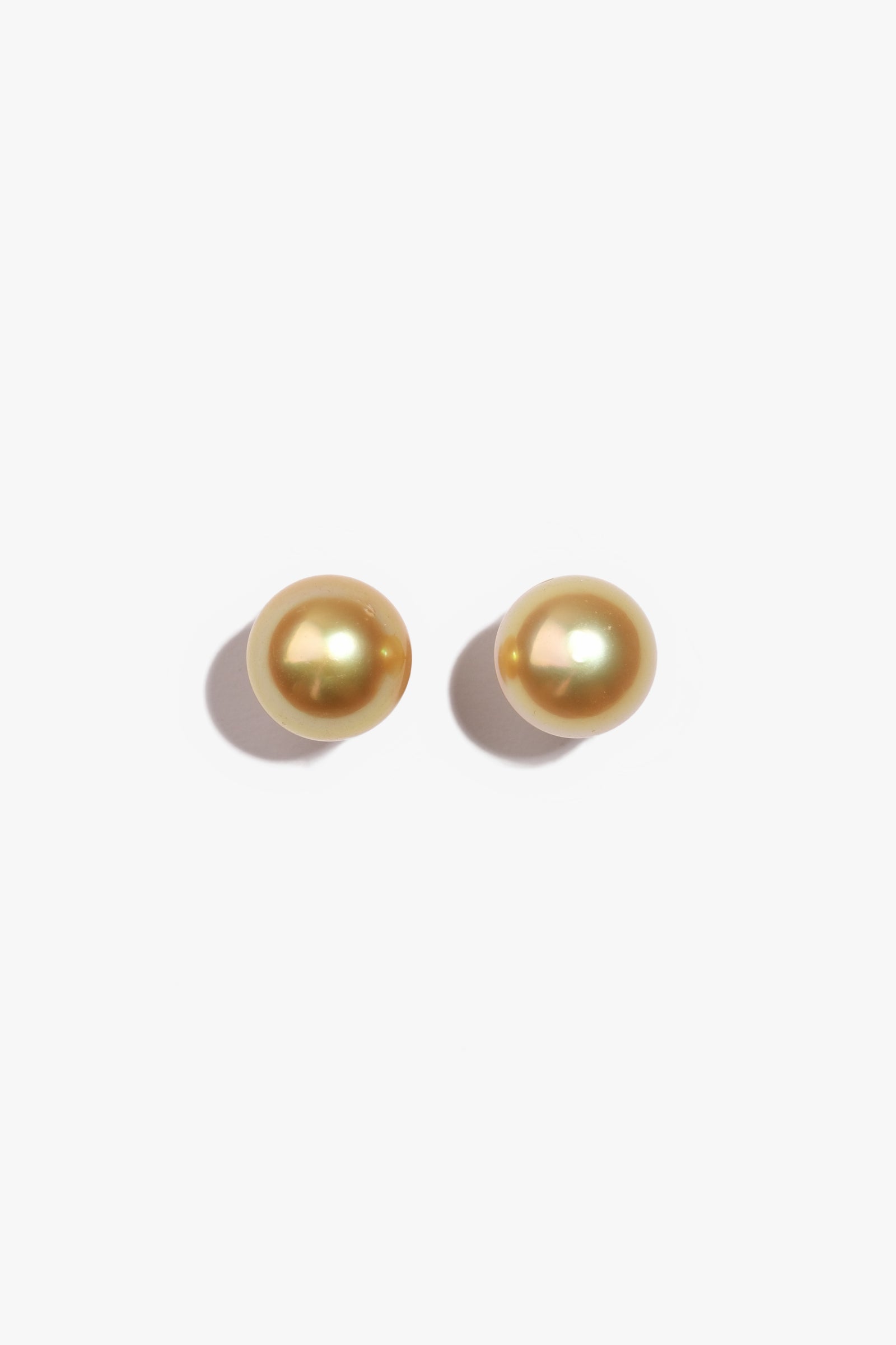 13mm Button Gold South Sea Pearl Earring GSE18K4