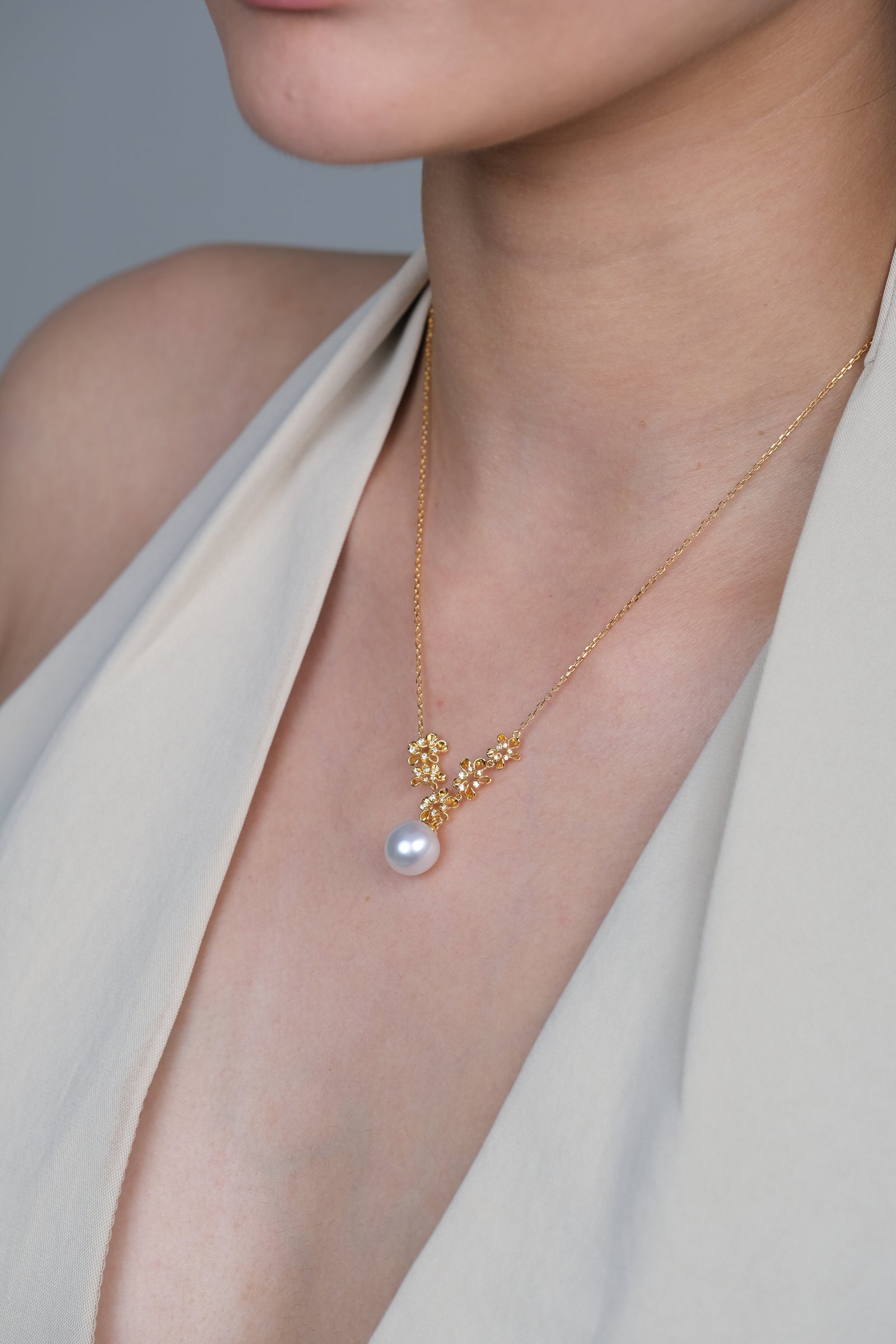 Coral Reverie - Pendant