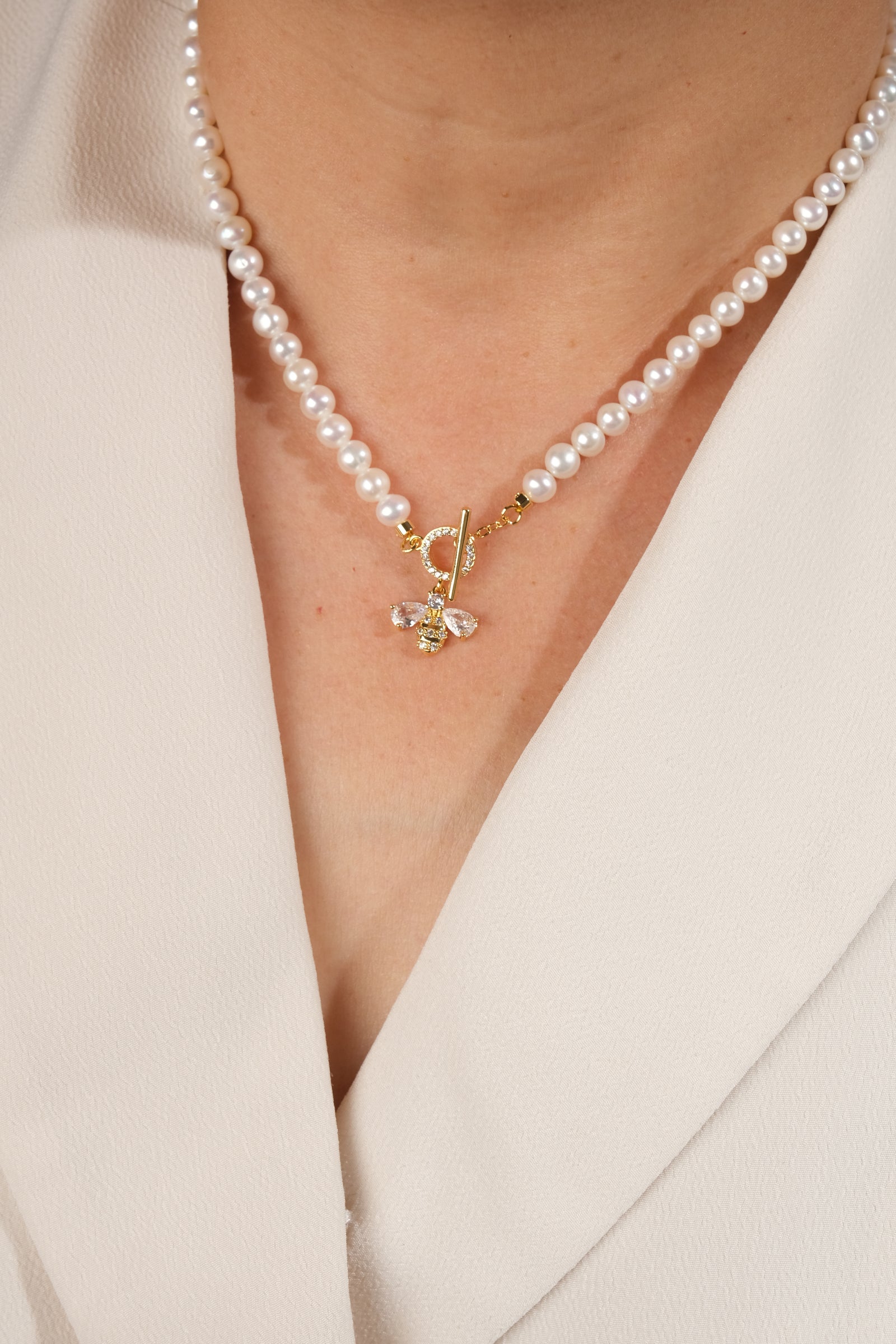 Freshwater Pearl Necklace FN18KGP1
