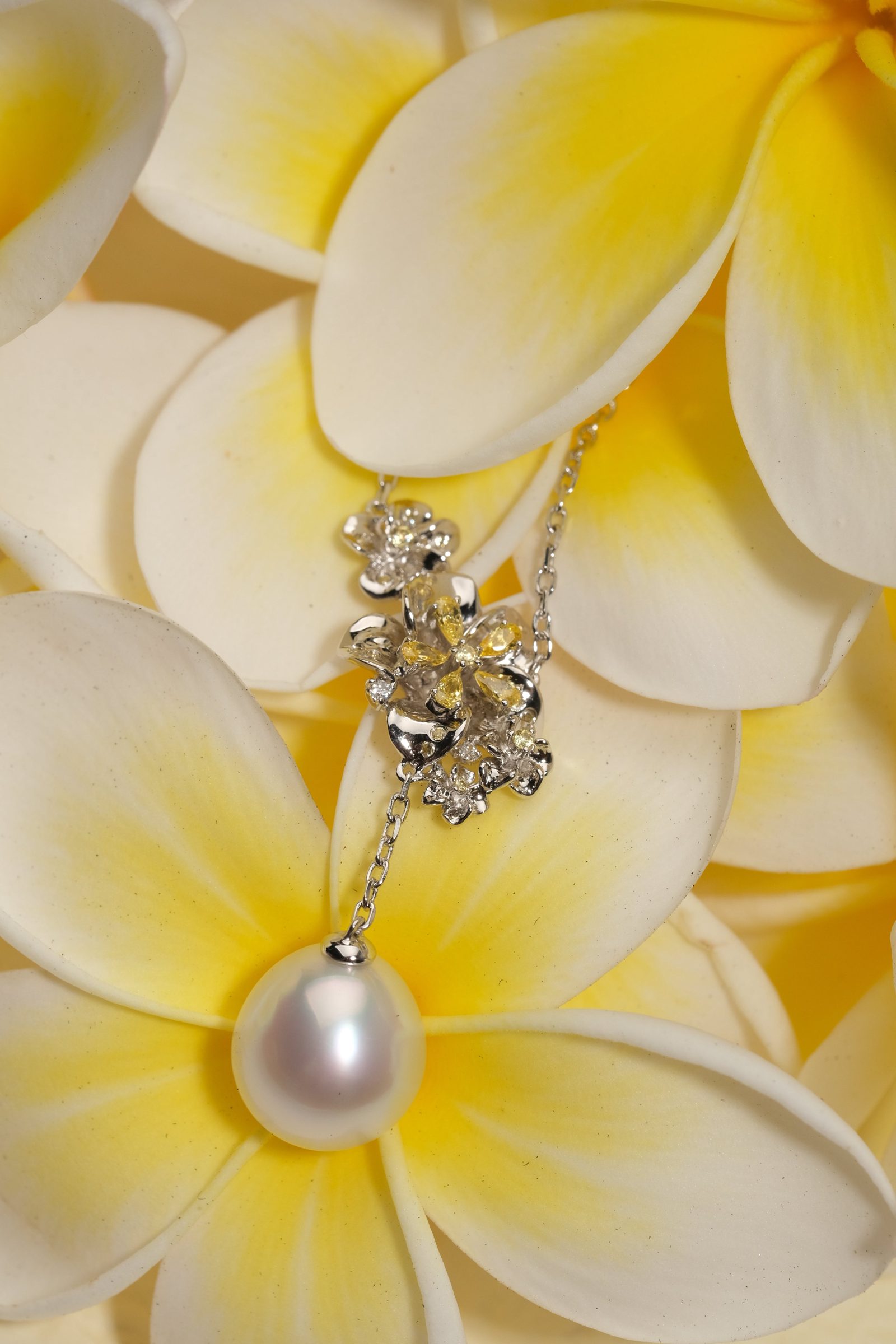 Island Bloom - Pendant